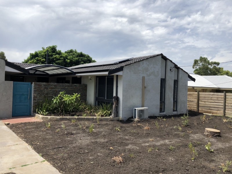 14 Robina Road, Gosnells WA 6110