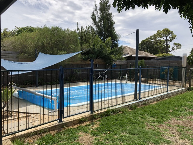 14 Robina Road, Gosnells WA 6110