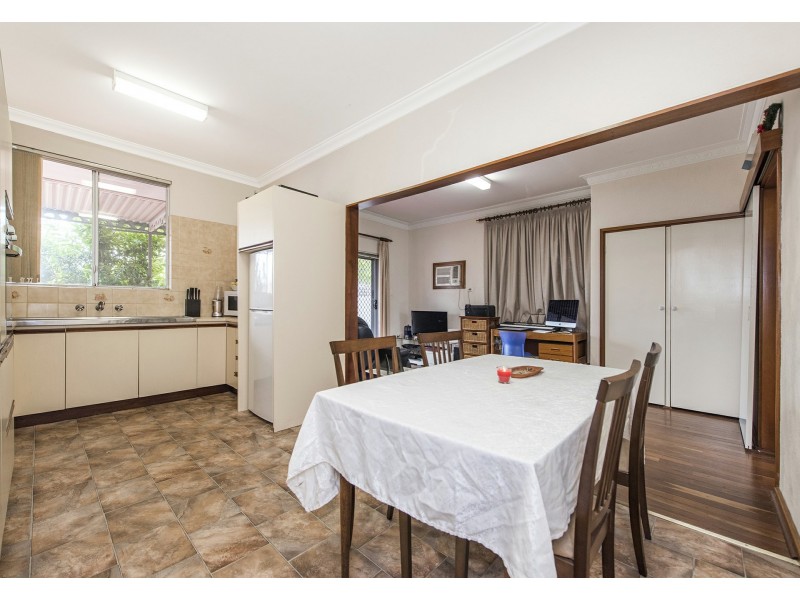 13 Orlestone Street, Gosnells WA 6110