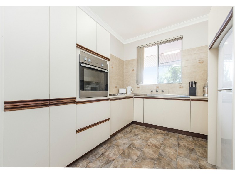 13 Orlestone Street, Gosnells WA 6110