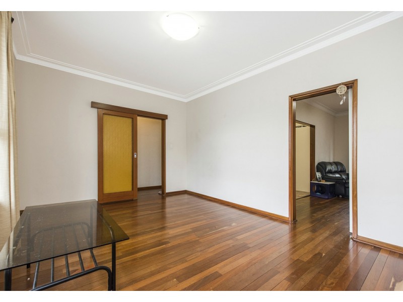 13 Orlestone Street, Gosnells WA 6110