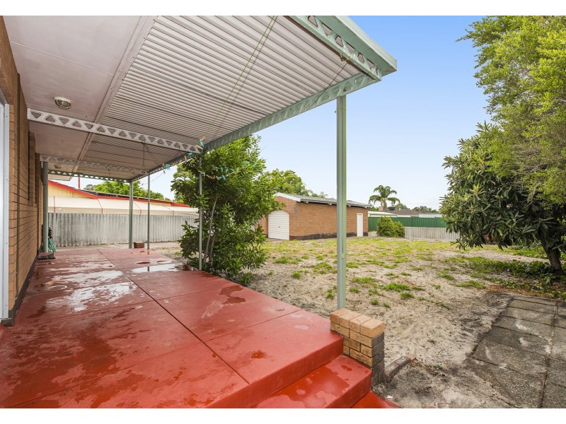 13 Orlestone Street, Gosnells WA 6110