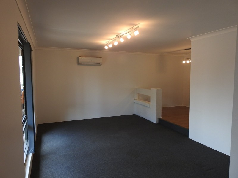 17 Southern River Road, Gosnells WA 6110