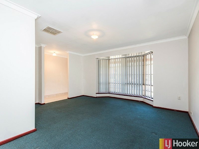 4 Walker Place, Gosnells WA 6110