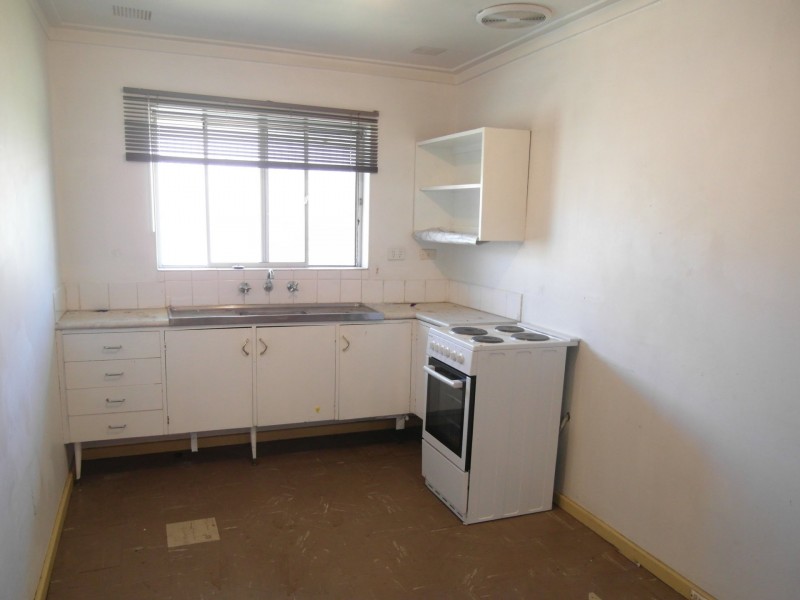 11/2148 Albany Highway, Gosnells WA 6110