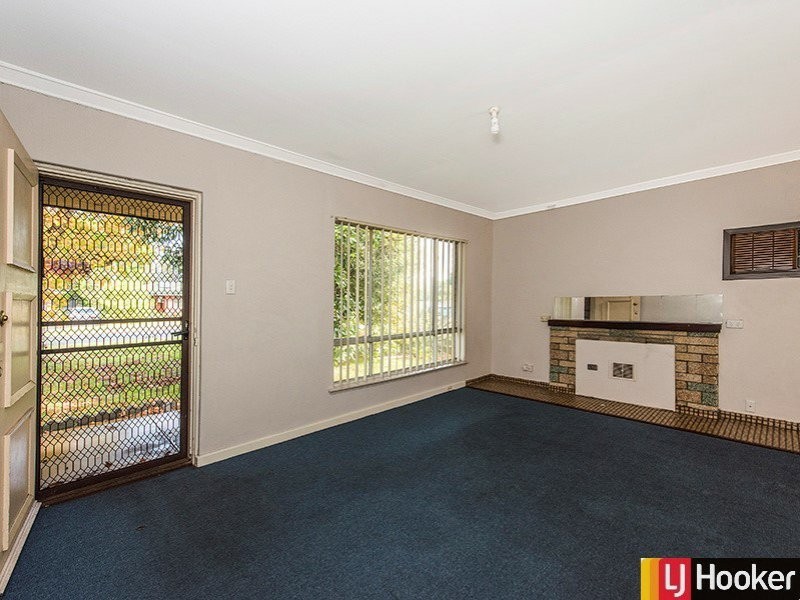8 Belyea Street, Gosnells WA 6110