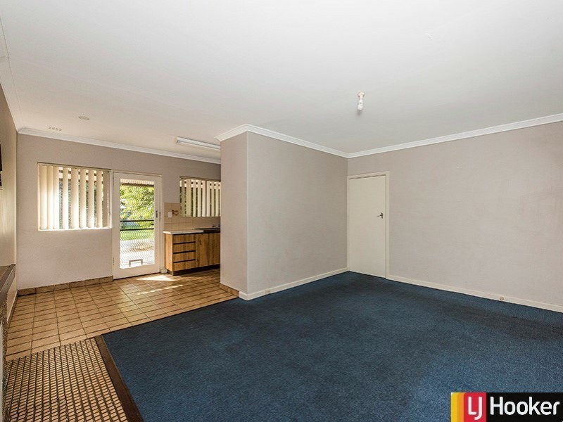 8 Belyea Street, Gosnells WA 6110