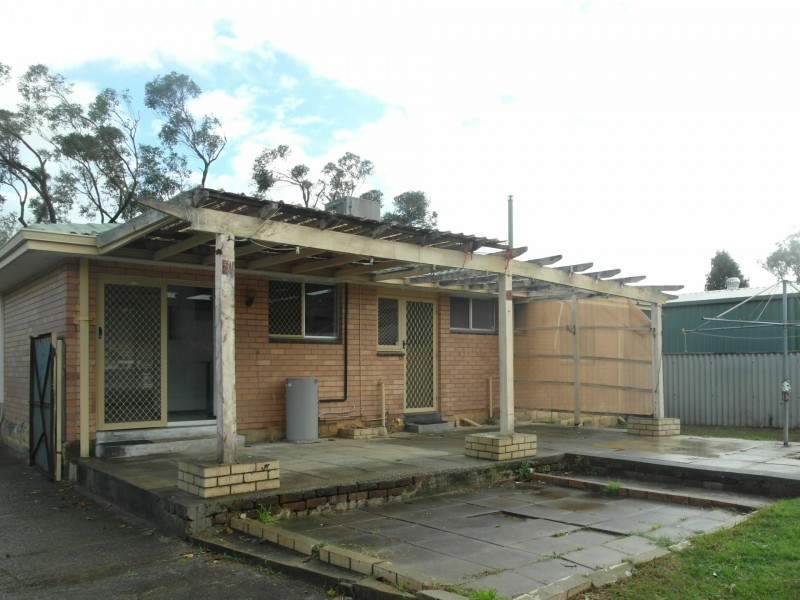 18 Eileen Street, Gosnells WA 6110