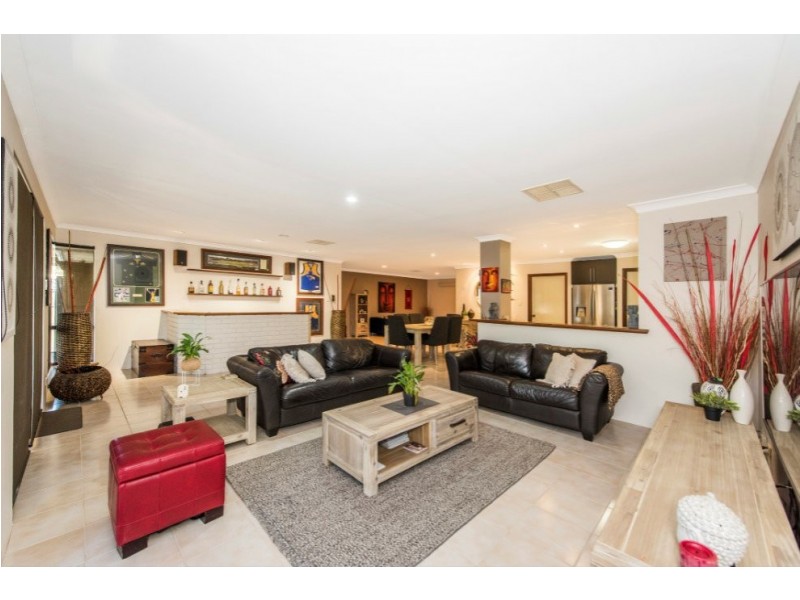 6 Gleed Court, Gosnells WA 6110