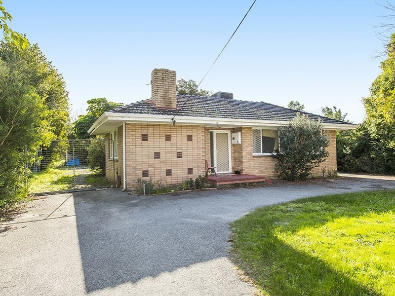 37 Lalor Road, Kenwick WA 6107