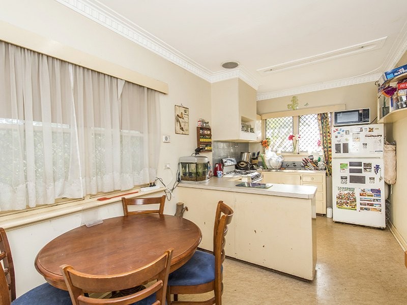 37 Lalor Road, Kenwick WA 6107