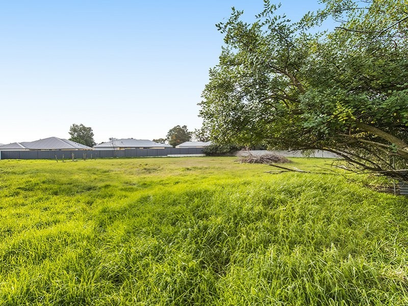 37 Lalor Road, Kenwick WA 6107