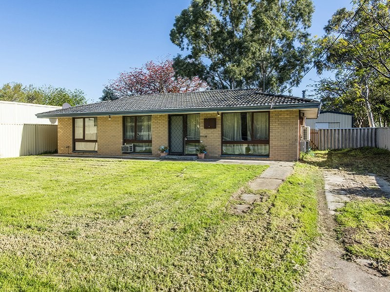 30 Tenterden Way, Gosnells WA 6110