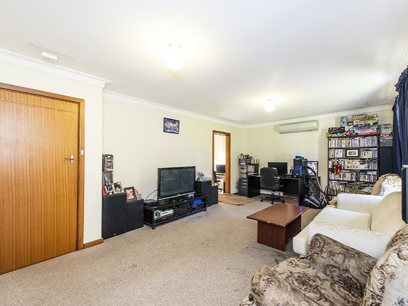 30 Tenterden Way, Gosnells WA 6110