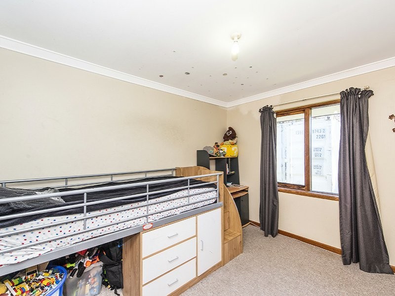 30 Tenterden Way, Gosnells WA 6110