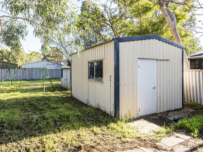 30 Tenterden Way, Gosnells WA 6110