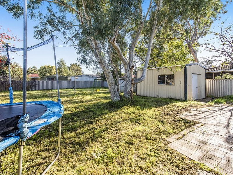 30 Tenterden Way, Gosnells WA 6110