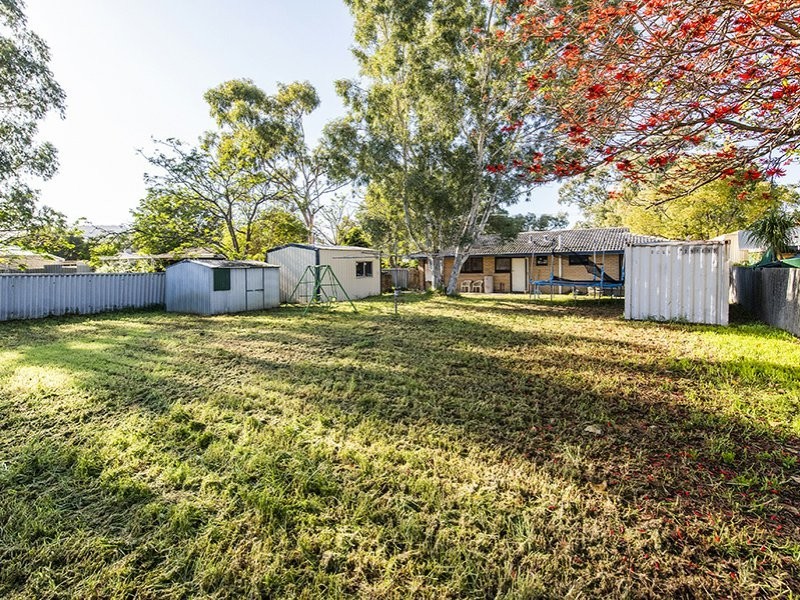 30 Tenterden Way, Gosnells WA 6110