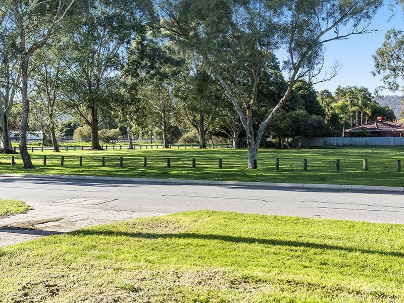 30 Tenterden Way, Gosnells WA 6110
