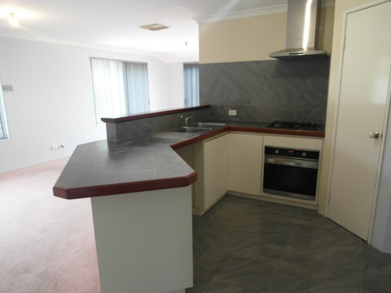 14 Lancaster Place, Maddington WA 6109