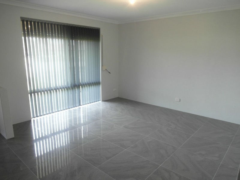 14 Lancaster Place, Maddington WA 6109