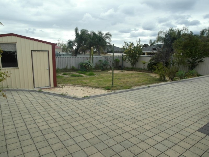 14 Lancaster Place, Maddington WA 6109