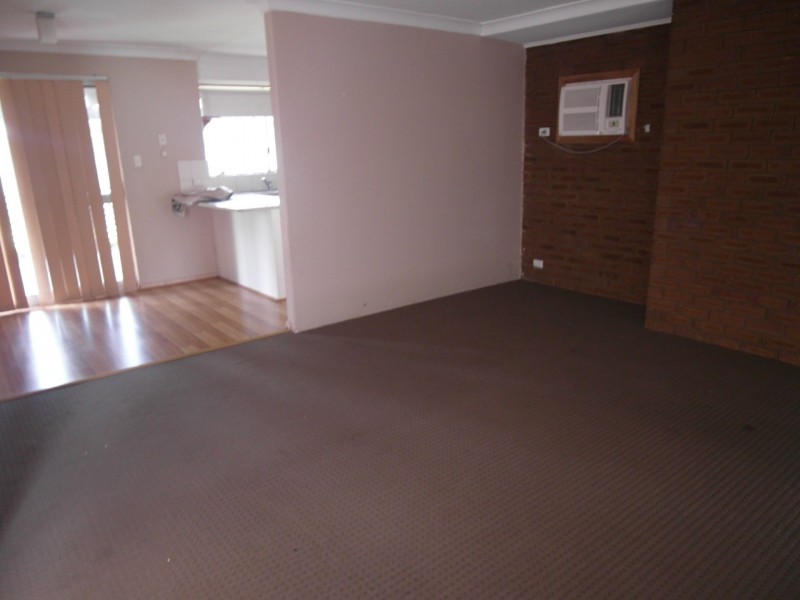28 Astinal Drive, Gosnells WA 6110