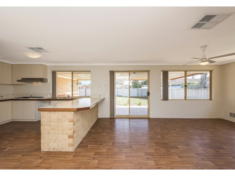 16 Fillmore Place, Gosnells WA 6110