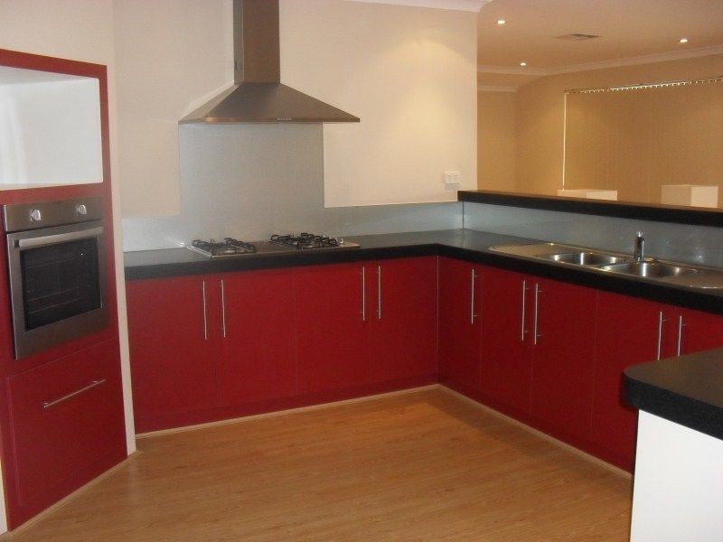 13 Judges Court,, Huntingdale WA 6110