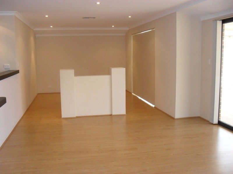 13 Judges Court,, Huntingdale WA 6110