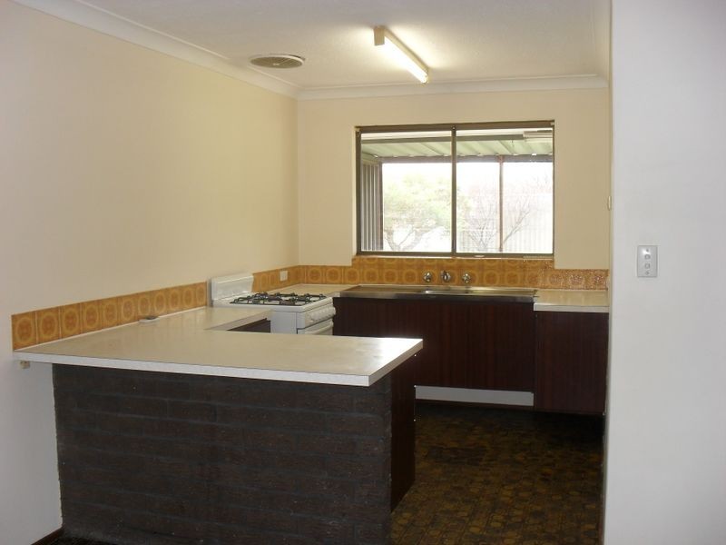 14 Conifer, Maddington WA 6109
