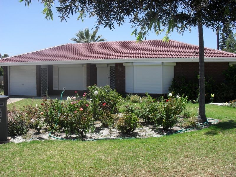 13 Gunnamatta Place, Kelmscott WA 6111