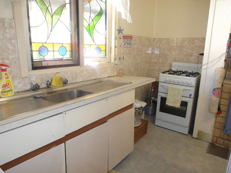 90 Verna Street, Gosnells WA 6110