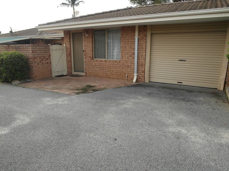 24/208 Burslem Drive, Maddington WA 6109