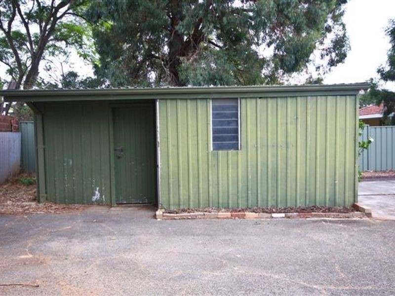 7 Lefroy Street, Mount Nasura WA 6112