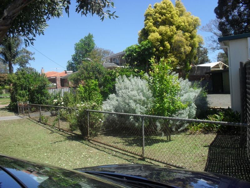 7 Lefroy Street, Mount Nasura WA 6112