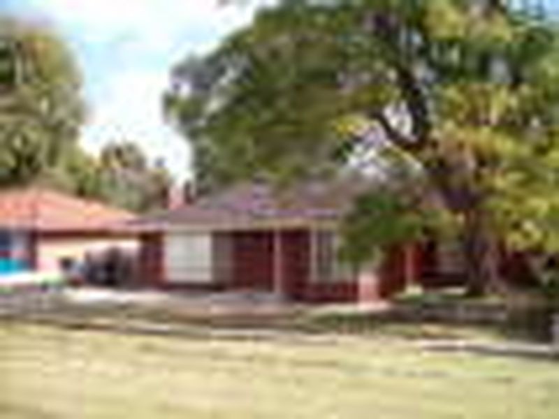 27 Ospringe Street, Gosnells WA 6110