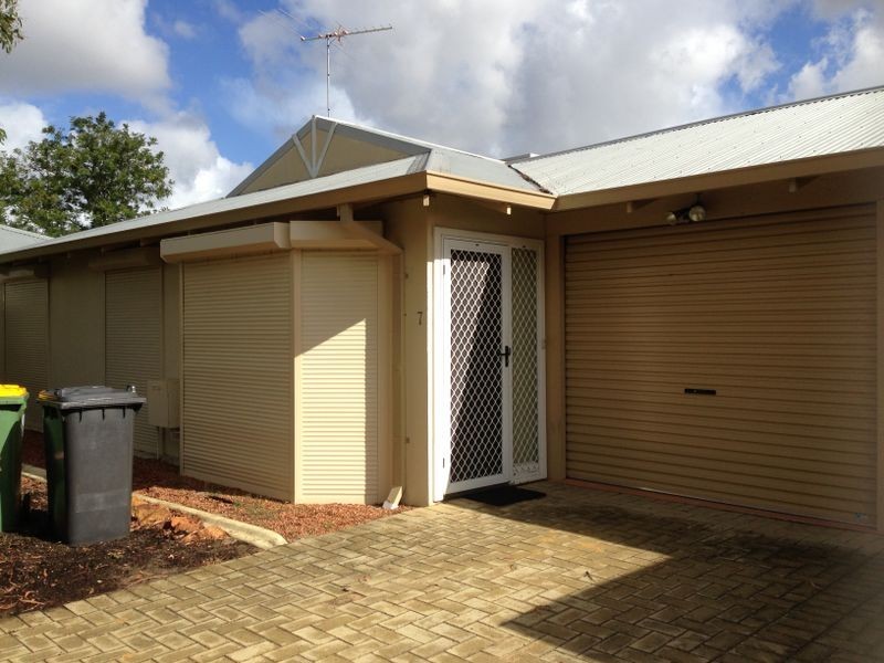 7 Coralie Court, Armadale WA 6112