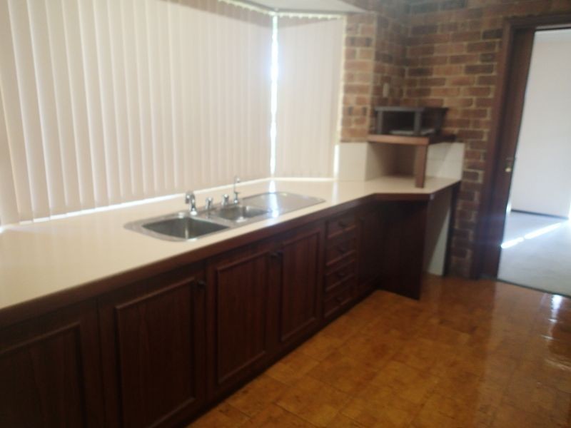 17 Aldworth Crescent, Gosnells WA 6110