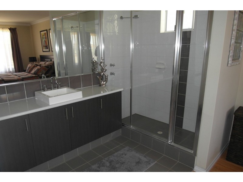 48A Miranda Way, Gosnells WA 6110