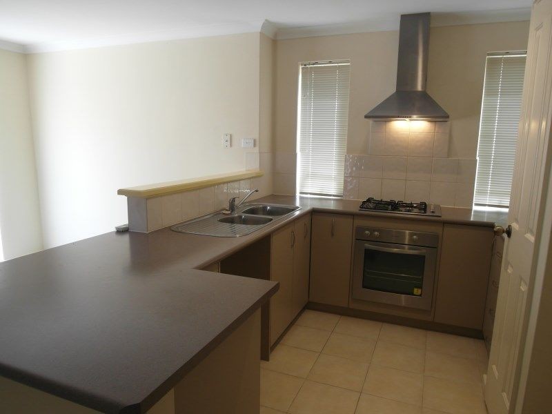 1/162 Hicks Street, Gosnells WA 6110