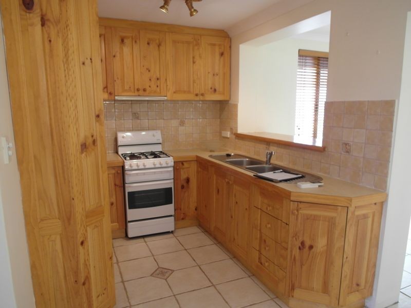 102 Eileen Street, Gosnells WA 6110