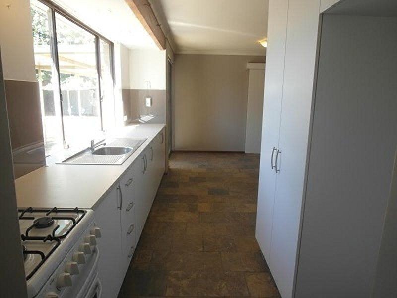 7 Harvey Close, Gosnells WA 6110