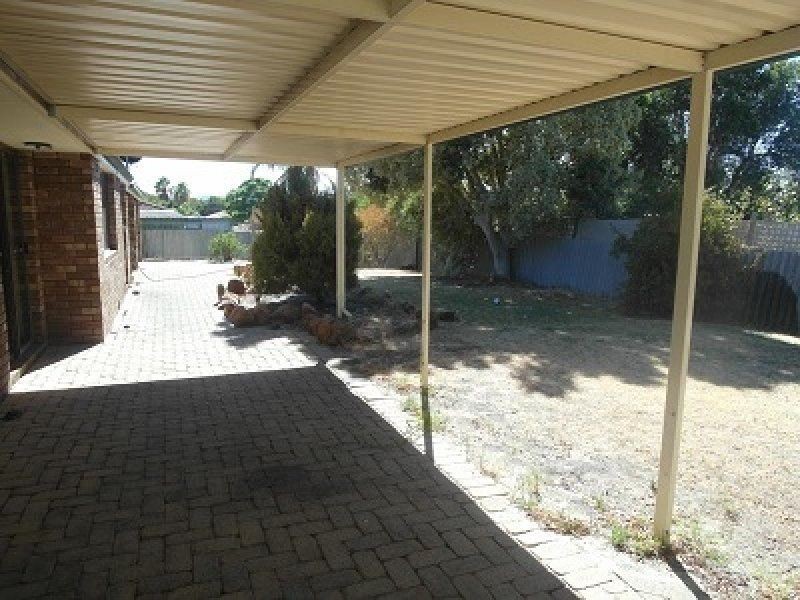 7 Harvey Close, Gosnells WA 6110