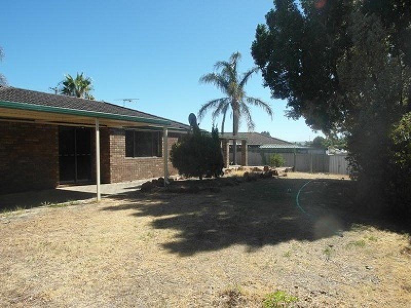 7 Harvey Close, Gosnells WA 6110