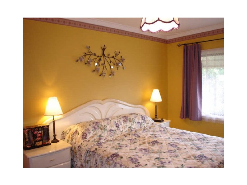 13 George Street, Kelmscott WA 6111