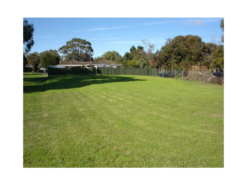 17A Temby Street, Beckenham WA 6107