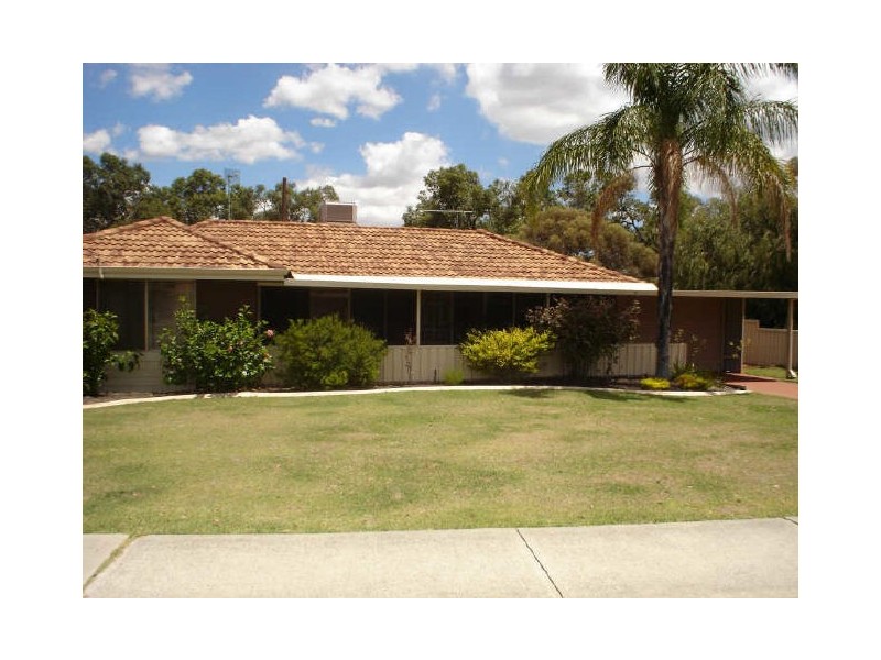 28 Ailsworth Court, Thornlie WA 6108