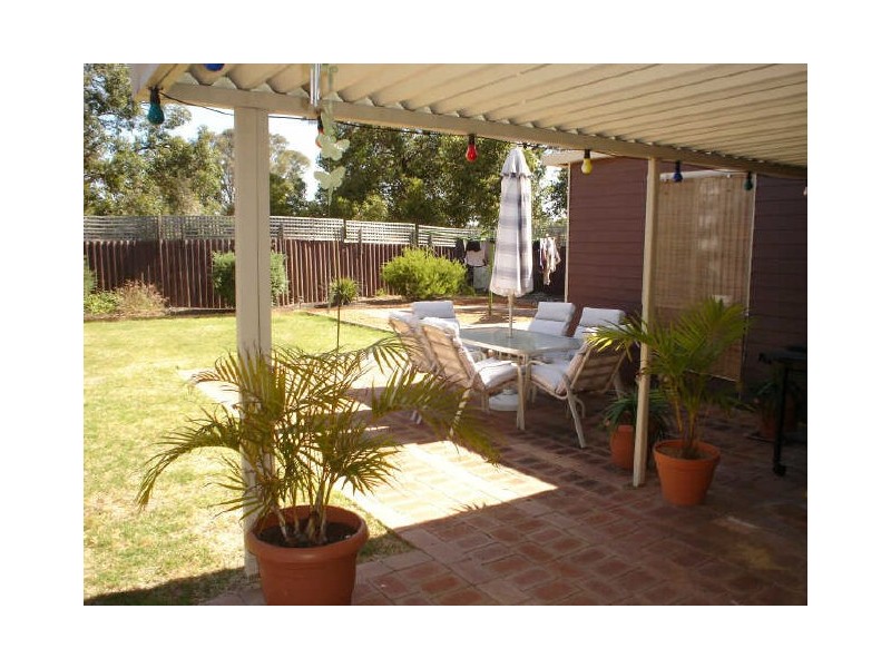 28 Ailsworth Court, Thornlie WA 6108