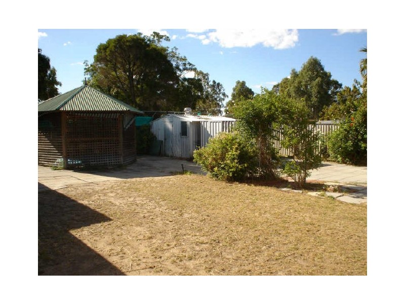 24 Sevington Street, Maddington WA 6109